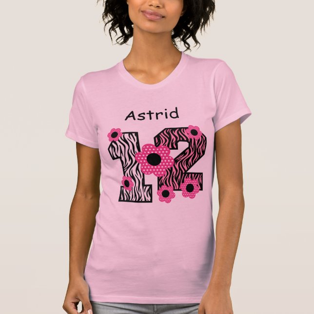 Camiseta 12mo Nombre de encargo V025A4J2 de la cebra rosada (Anverso)