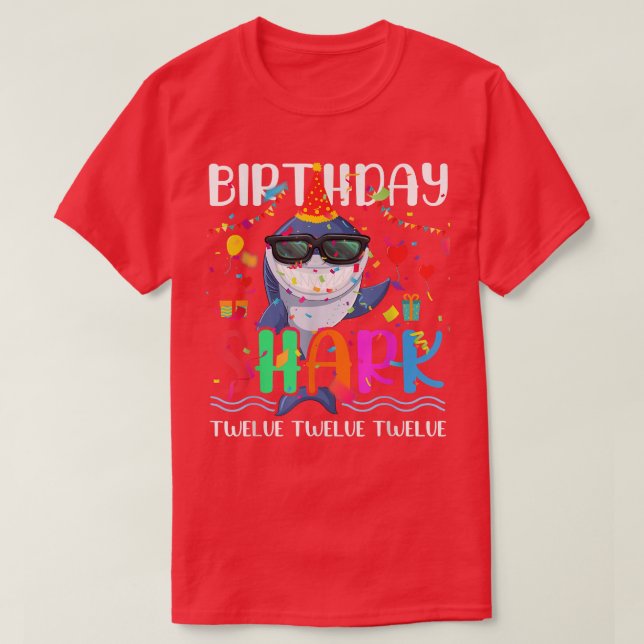 Camiseta 12th Birthday Family Shark Kids Twelve Twelve Twel (Diseño del anverso)