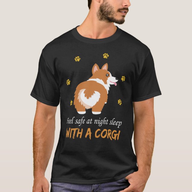 Camiseta 131 Siéntete Seguro De Noche Dormiendo Con Un Corg (Anverso)