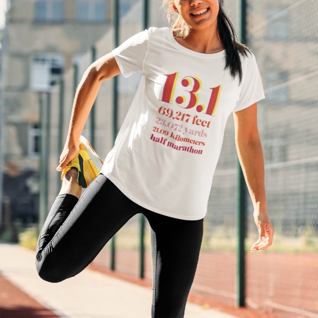 Camiseta 13.1 Media Marathon Race Distance Bold Red (Subido por el creador)