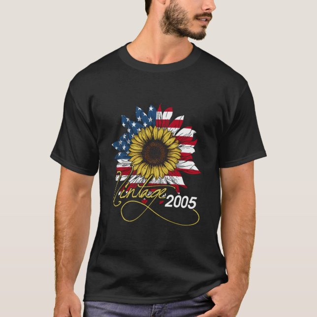 Camiseta 15Th Born In 2005 American Flag (Anverso)