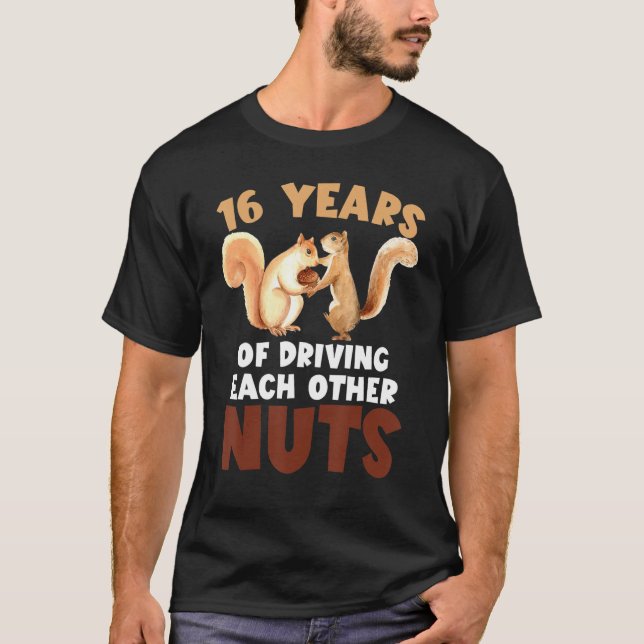 Camiseta 16 Aniversario Boda 16 Años De Conducir Cada Uno (Anverso)