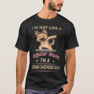 Camiseta 16 No soy como una mamá normal, soy una mamá pasto