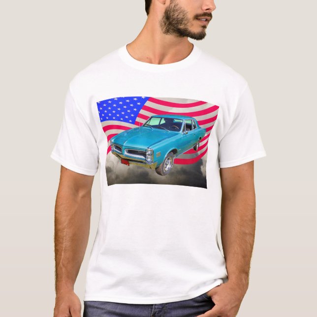 Camiseta 1966 Pontiac Le Mans y bandera americana (Anverso)