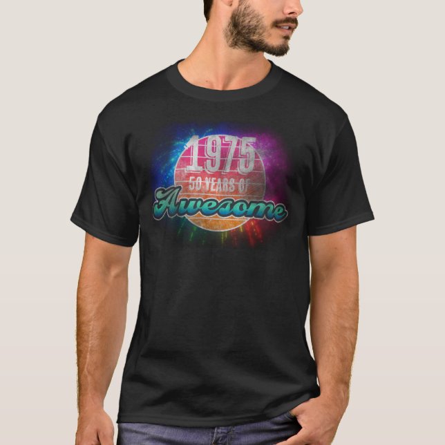 Camiseta 1975 — 50 años de asombrosa mirada "Grunge" (Anverso)