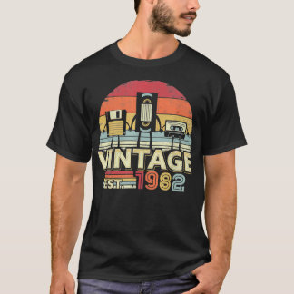 Camiseta 1982 cumpleaños, música, humor tecnológico