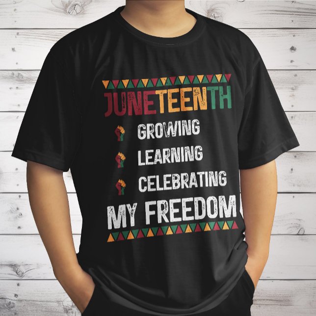 Camiseta 19 de junio, el aprendizaje creciente celebra mi l (Subido por el creador)