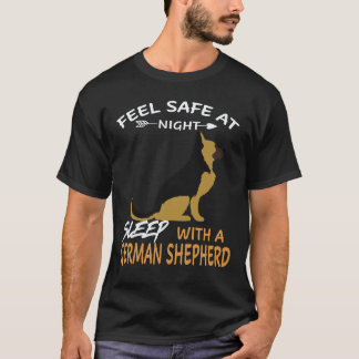 Camiseta 19 Siéntete Seguro Por La Noche Duerme Con Un Past