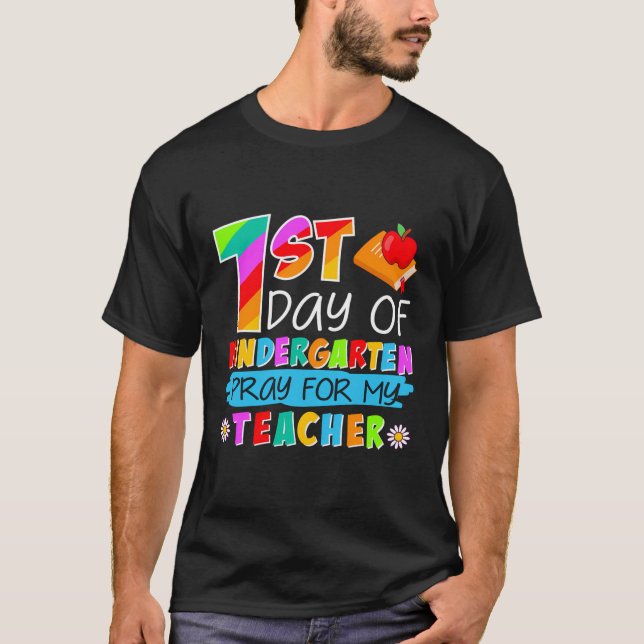 Camiseta 1.ᵉʳ Día De Jardín De Niños Rezando Por Mi Maestra (Anverso)