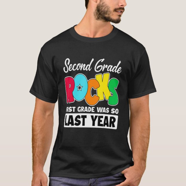 Camiseta 1.ᵉʳ Grado De Rocas De Segundo Grado El Año Pasado (Anverso)