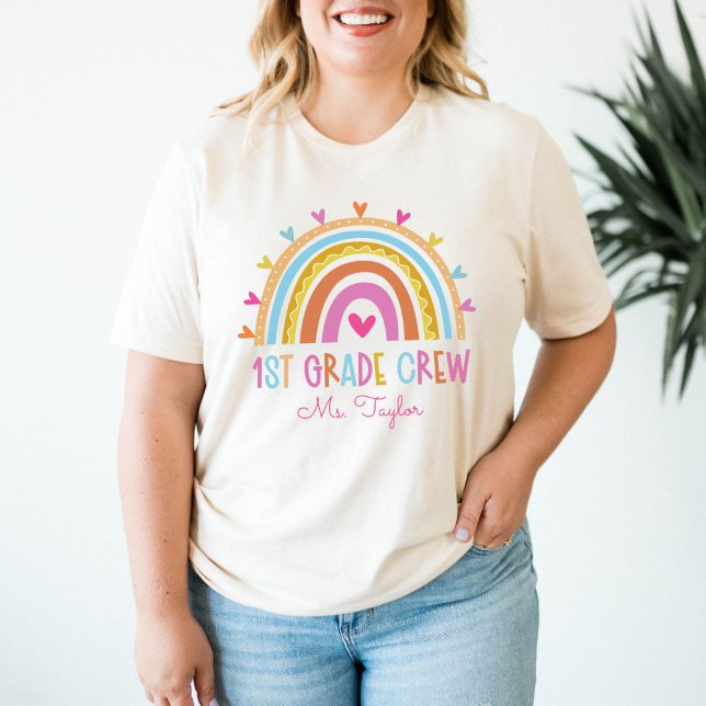 Camiseta 1.ᵉʳ maestro de equipo de grado de vuelta al Perso (1st Grade Crew Teacher Back to School Custom T-Shirt
)