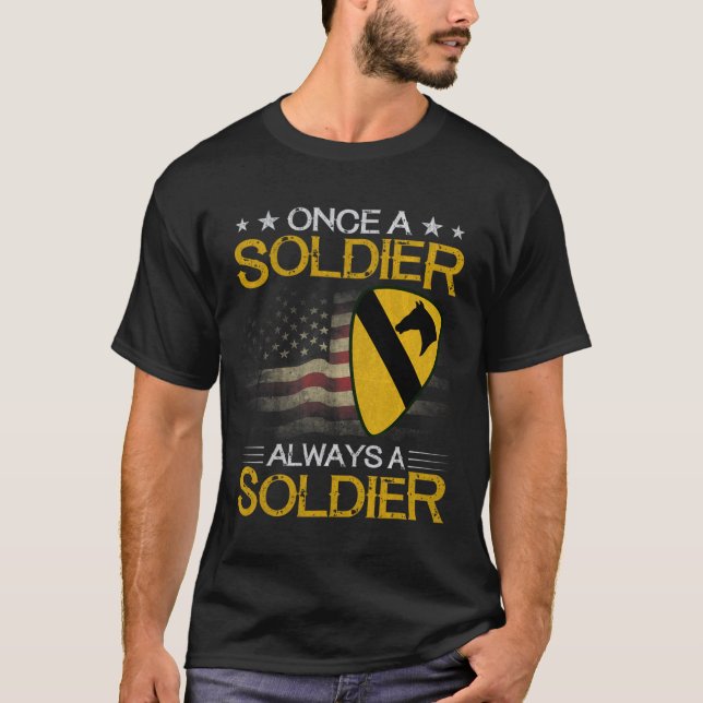 Camiseta 1.ᵉʳ Veterano de la División de Caballería, siempr (Anverso)