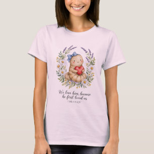 Camiseta 1 Juan 4:19 KJV - Corona de Gusano Lavanda - Camis