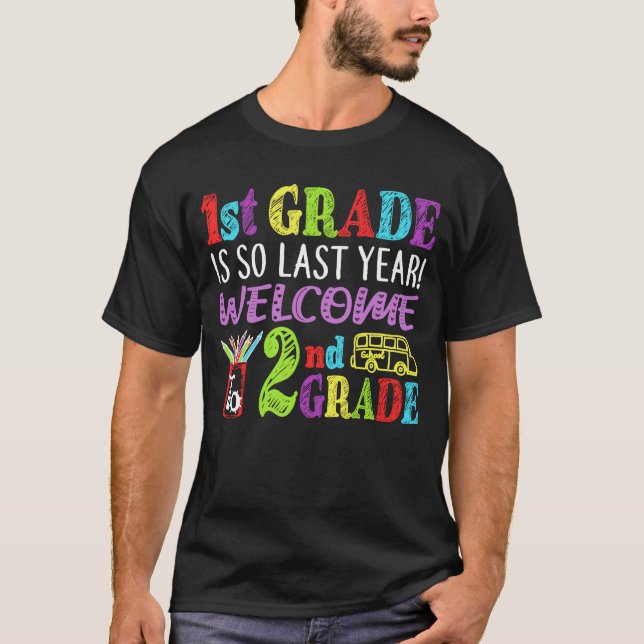 Camiseta 1r El grado es así que dé la bienvenida el año (Anverso)