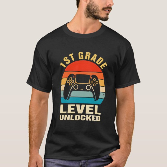 Camiseta 1St Grade Level Unlocked Gamer First Day Of School (Anverso)
