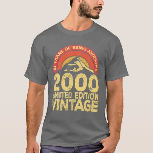 Camiseta 22 Años Dos Veces 2022 22 Años Nacido En Feb (Anverso)