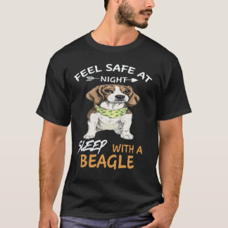 Camiseta 27 Siéntete Seguro Por La Noche Duerme Con Un Beag
