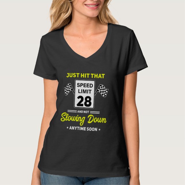 Camiseta 28.º Rótulo de límite de velocidad de cumpleaños a (Anverso)