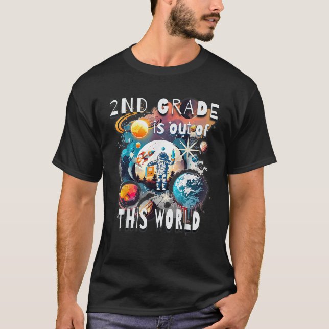 Camiseta 2.º Grado Está Fuera De Este Mundo De Nuevo A La E (Anverso)