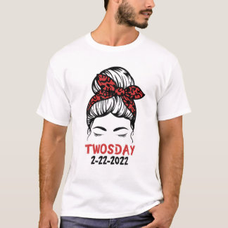 Camiseta 2/22/2022 Mussy Bun School Teacher Febrero