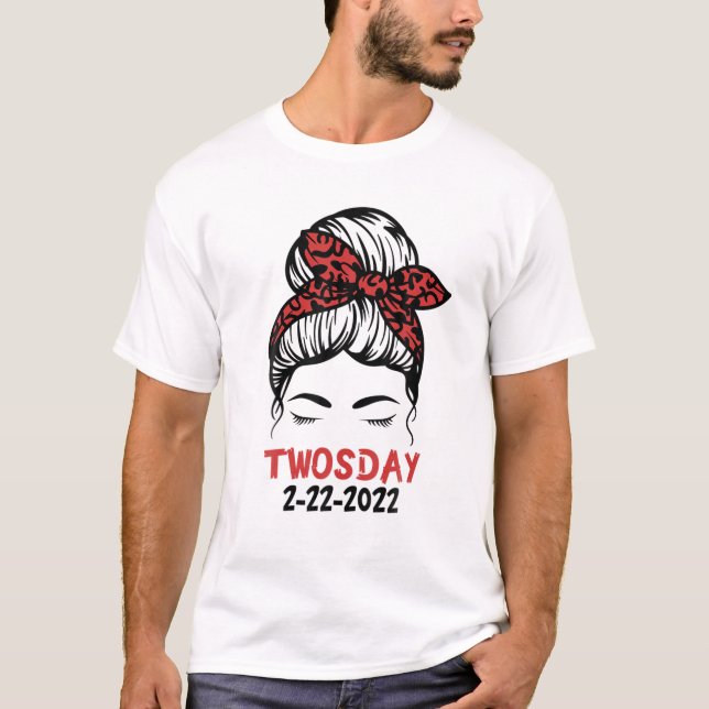 Camiseta 2/22/2022 Mussy Bun School Teacher Febrero (Anverso)