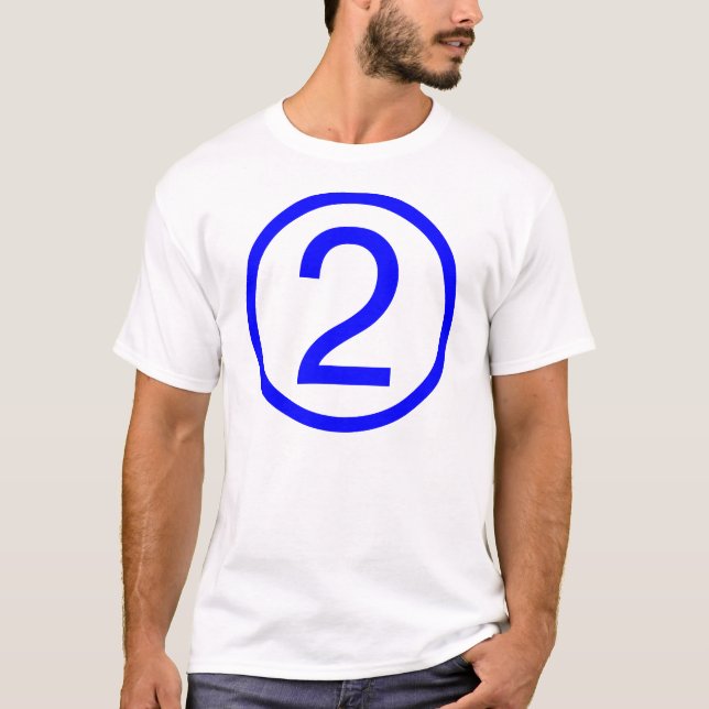 CAMISETA 2, NÚMERO DOS (Anverso)