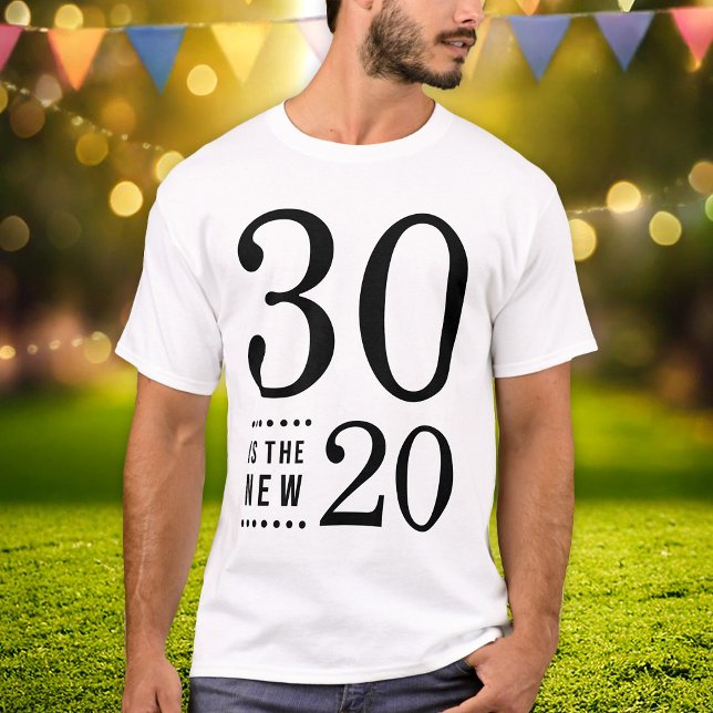 Camiseta 30 Aniversario Negro 30 es el nuevo 20 (Subido por el creador)