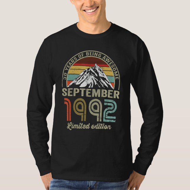Camiseta 30 Year Old  September 1992  30th Bday (Anverso)