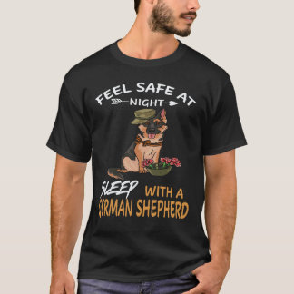 Camiseta 34 Siente Seguro Por La Noche Duerme Con Un Pastor
