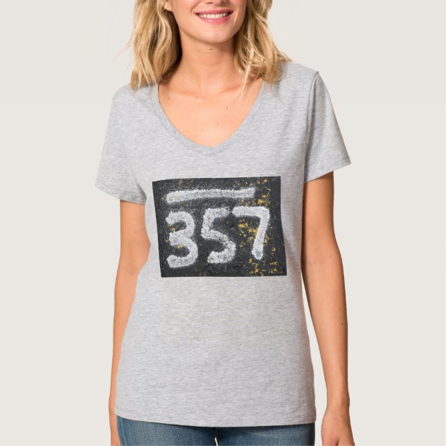 Camiseta 357 Mason's and Angel Number (Anverso)