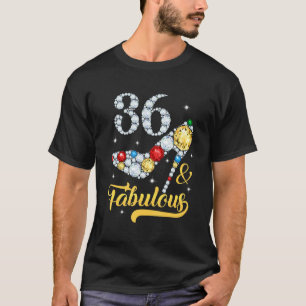 Camiseta 36 y fabulosos zapatos de tacón de 36 años