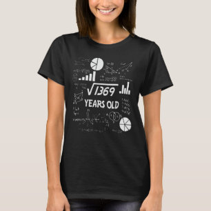 Camiseta 37th Birthday Square Root Math 37 Years Old Bday