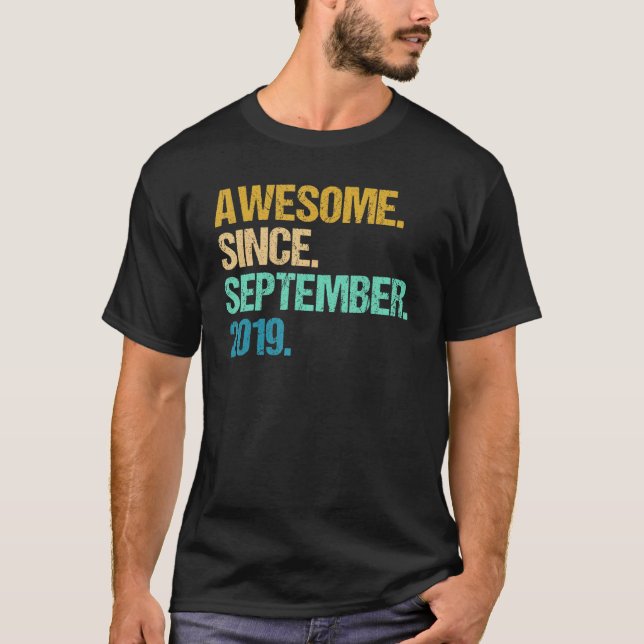 Camiseta 3 años curioso e increíble desde setiembre de 2019 (Anverso)