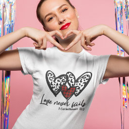 Camiseta 3 Corazones El amor nunca falla