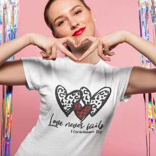 Camiseta 3 Corazones El amor nunca falla