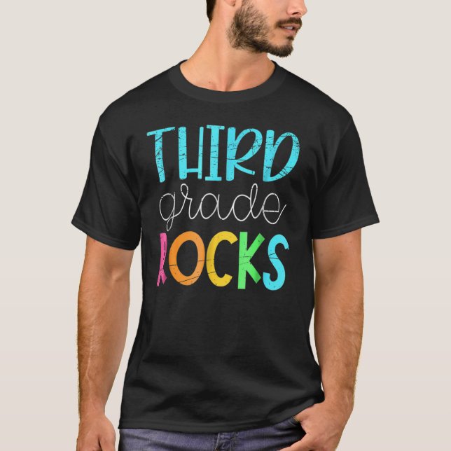 Camiseta 3rd grade rocks  rocking 3rd grade teacher (Anverso)