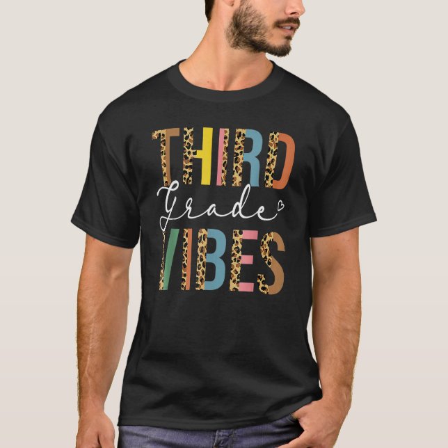 Camiseta 3rd Grade Teacher Back To School  Third Grade Vibe (Anverso)