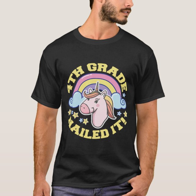 Camiseta ¡4º Grado Lo Encerró! Unicorno