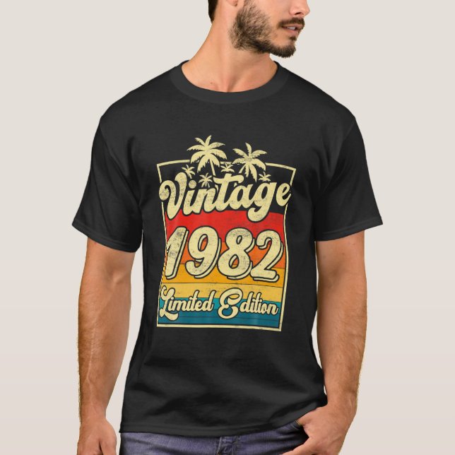 Camiseta 40 Años De Decoración Hombres 40 Viernes 1982 (Anverso)