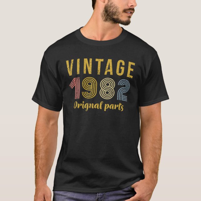 Camiseta 40 Años De Decoración Hombres 40 Viernes 1982 (Anverso)