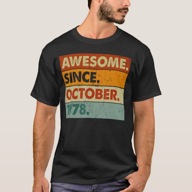Camiseta 44 años de edad 44º cumpleaños increíble desde oct (Anverso)