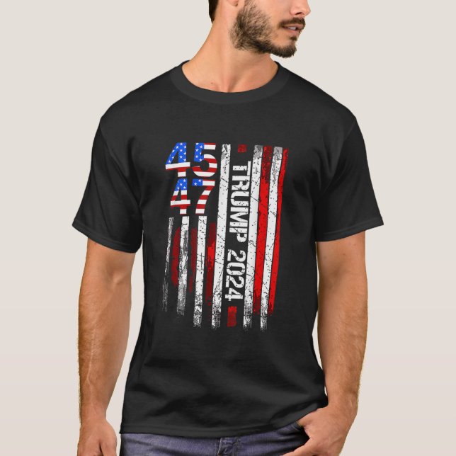 Camiseta 45 47 Bandera estadounidense de Trump 2024 recuper (Anverso)