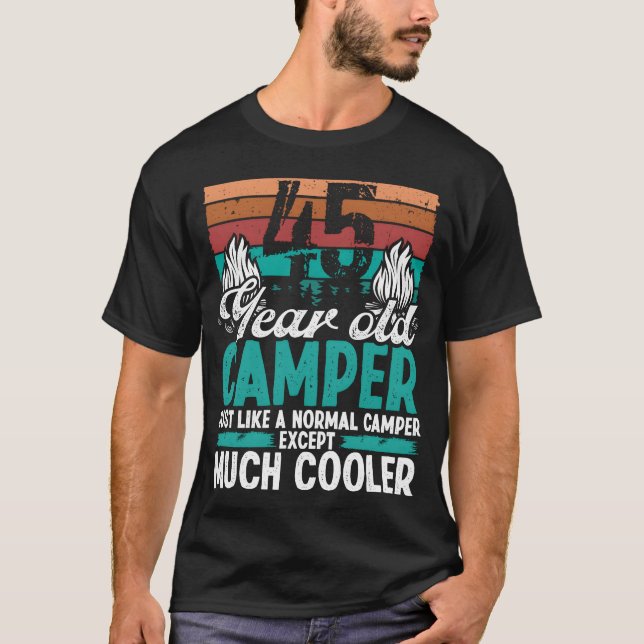 Camiseta 45 Year Old Camper Scouting Camping 45 Birthday gi (Anverso)