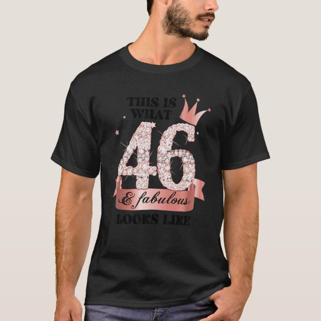 Camiseta 46 & Fabulous I Rose And White Party Group Candid  (Anverso)