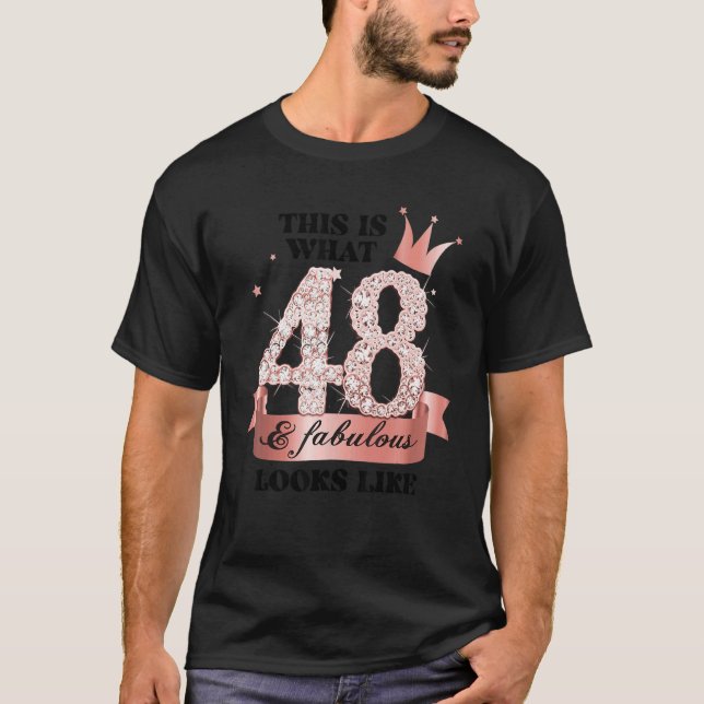 Camiseta 48 & Fabulous I Rose And White Party Group Candid  (Anverso)