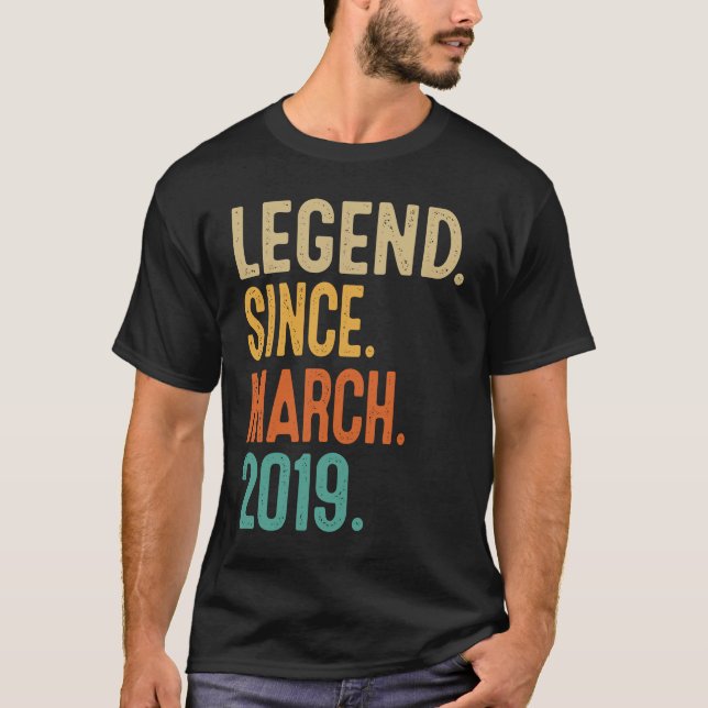 Camiseta 4.ª leyenda de cumpleaños desde marzo de 2019 de 4 (Anverso)