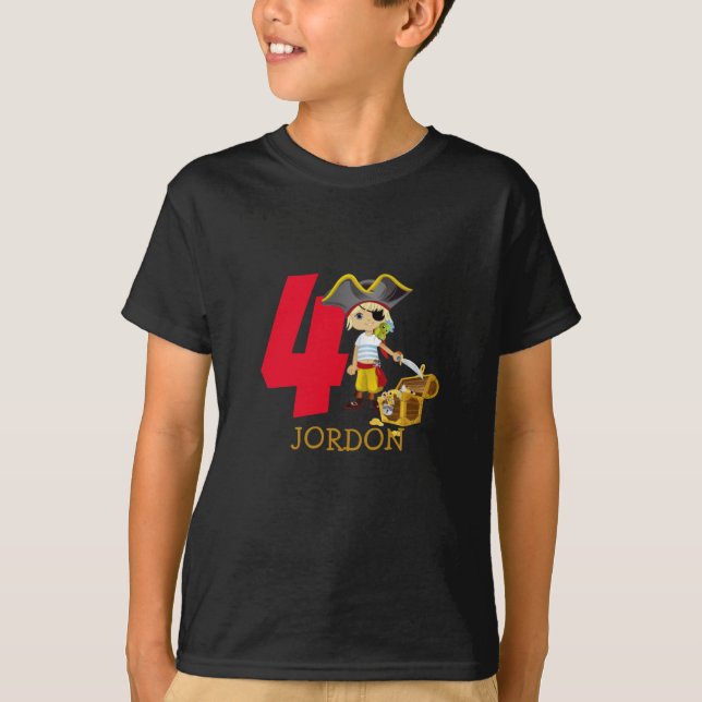 Camiseta 4.º nombre del pirata del partido de cumpleaños (Anverso)
