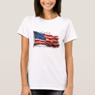 Camiseta 4 de julio - Celebrar con la bandera de los Estado