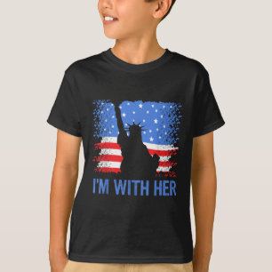 Camiseta 4 De Julio Estoy Con Ella Bandera Americana De EE.