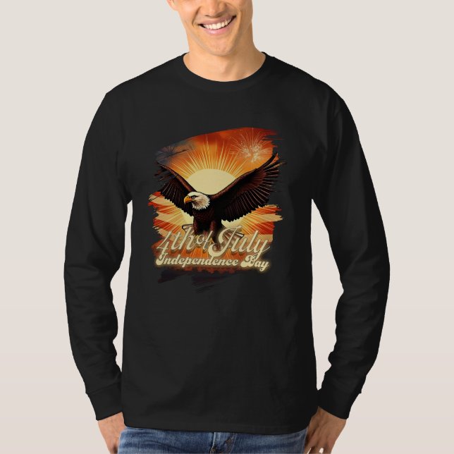 Camiseta 4 de julio - Majestic Eagle and Fireworks Tribute  (Anverso)